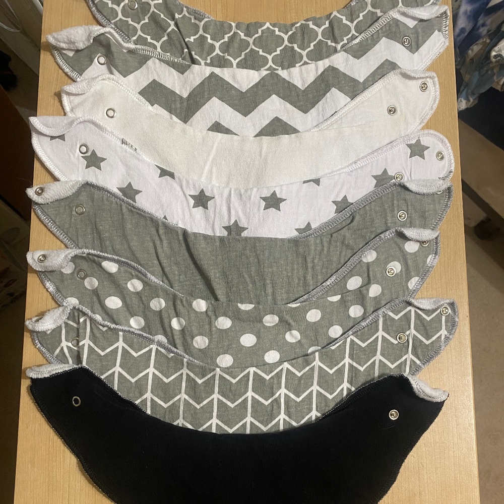 Comfy Cubs Bandana Bibs Gray